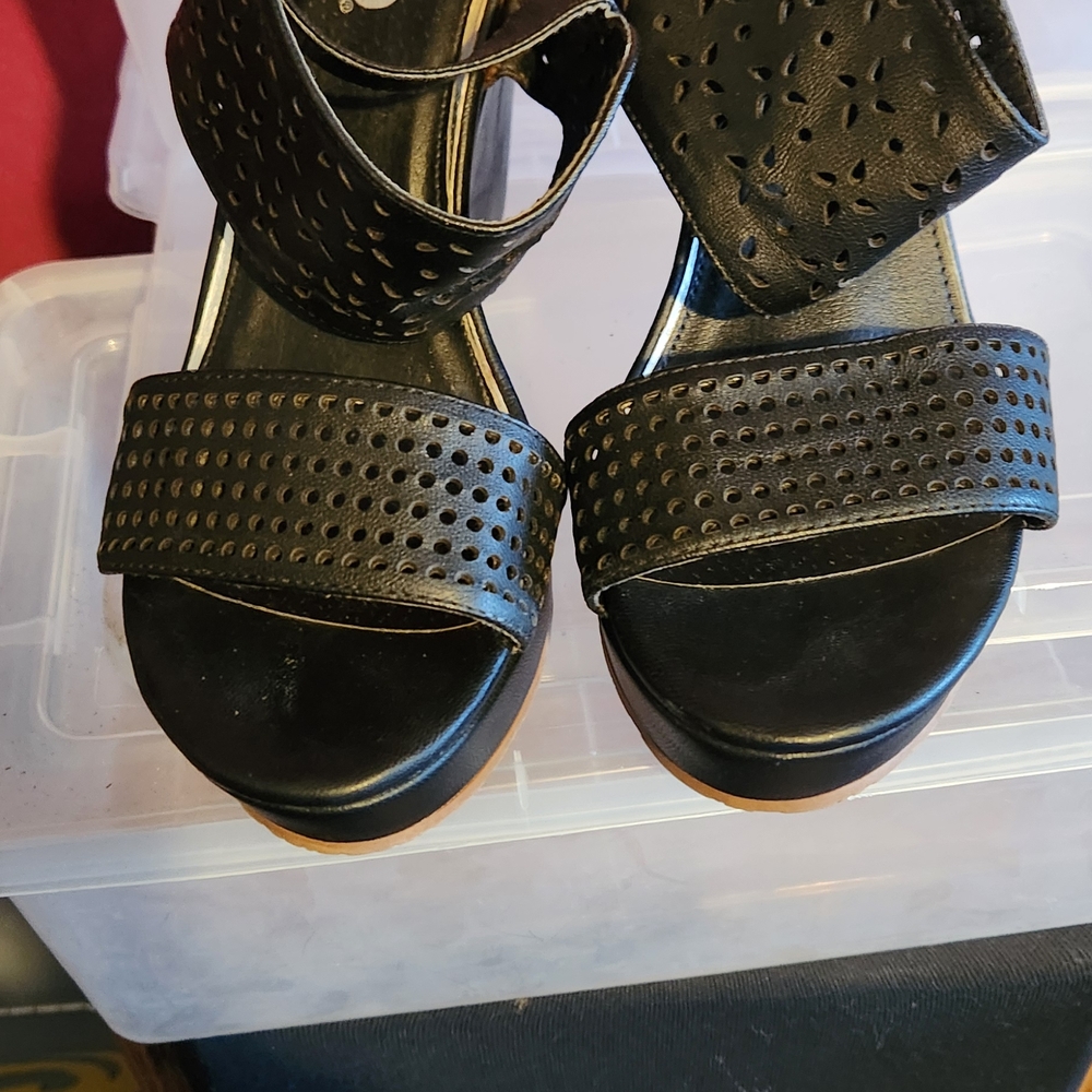 Elegant Black Women's Sandals